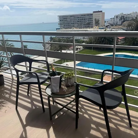 Апартаменты La Roca Sea View Luxury Elevator *