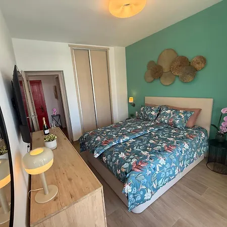 La Roca Sea View Luxury Elevator *