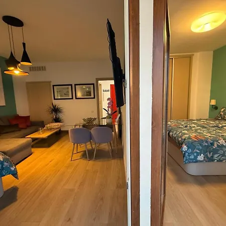 La Roca Sea View Luxury Elevator דירה טורמולינוס