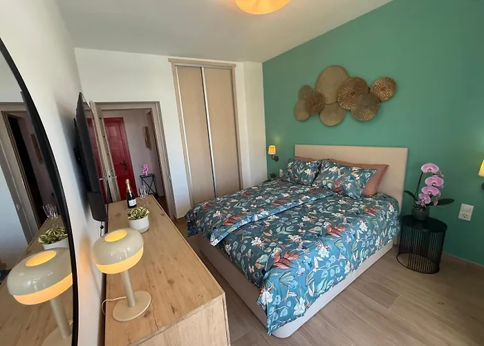 La Roca Sea View Luxury Elevator *