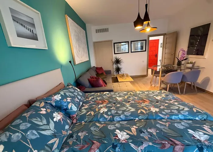 La Roca Sea View Luxury Elevator *